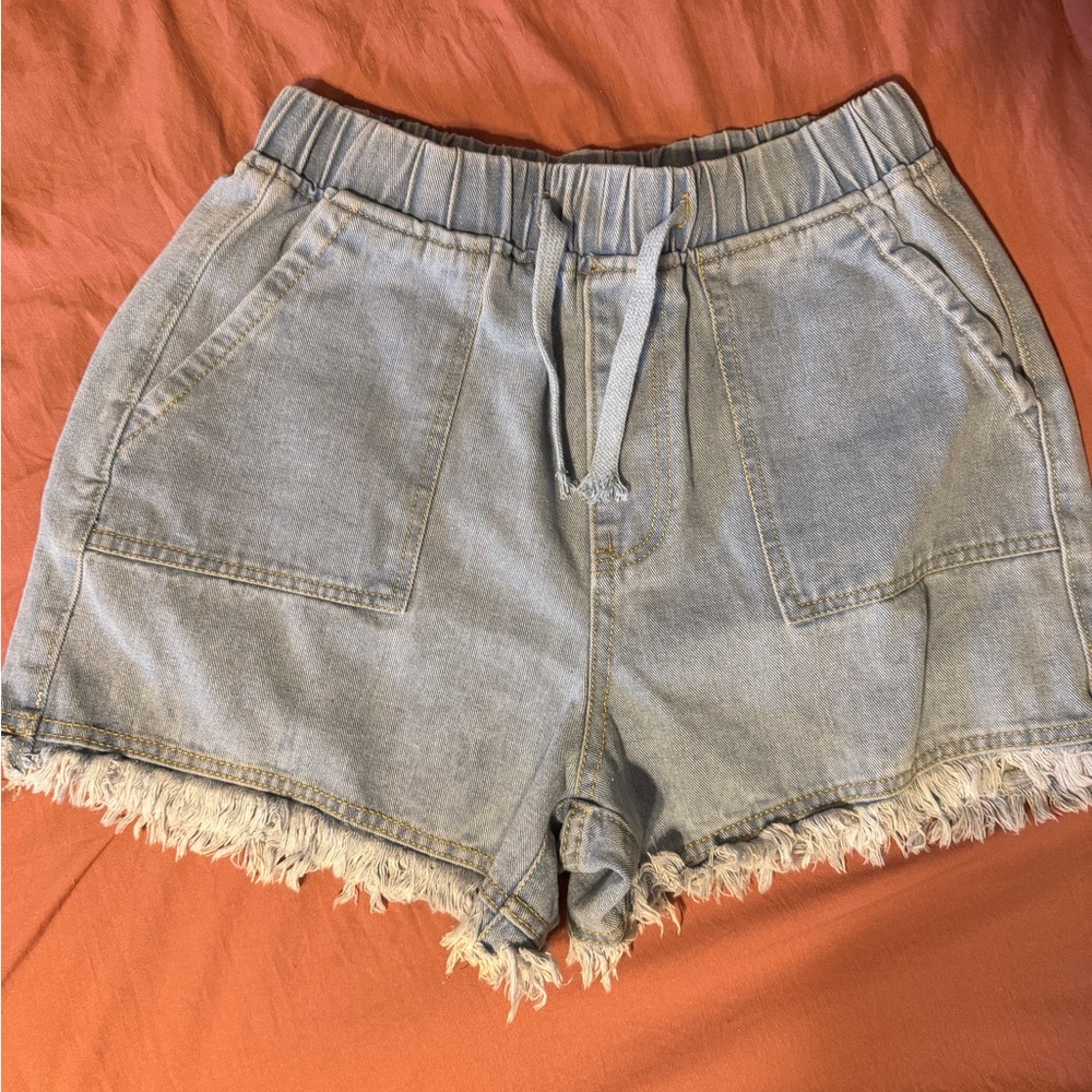 Light Wash Denim Jean Shorts with Frayed Hem